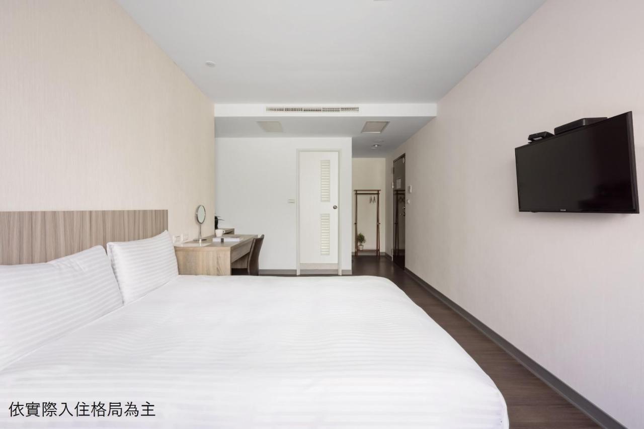 Hotel Brown - Chihkan Branch Тайнань Екстер'єр фото